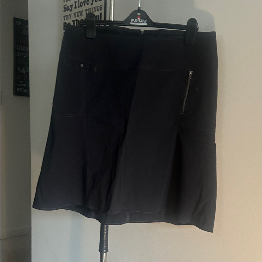 Royal Robbins Black A-Line Skirt